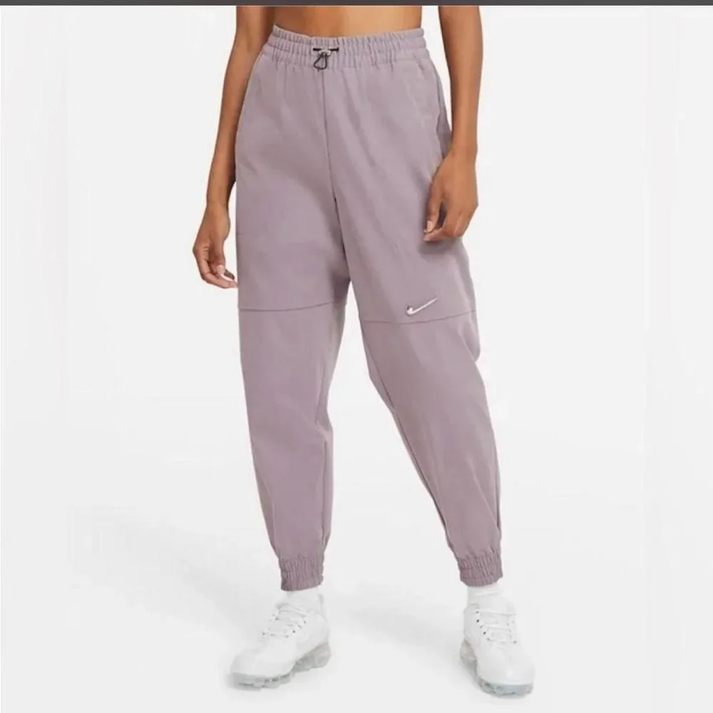 Nike lavender track